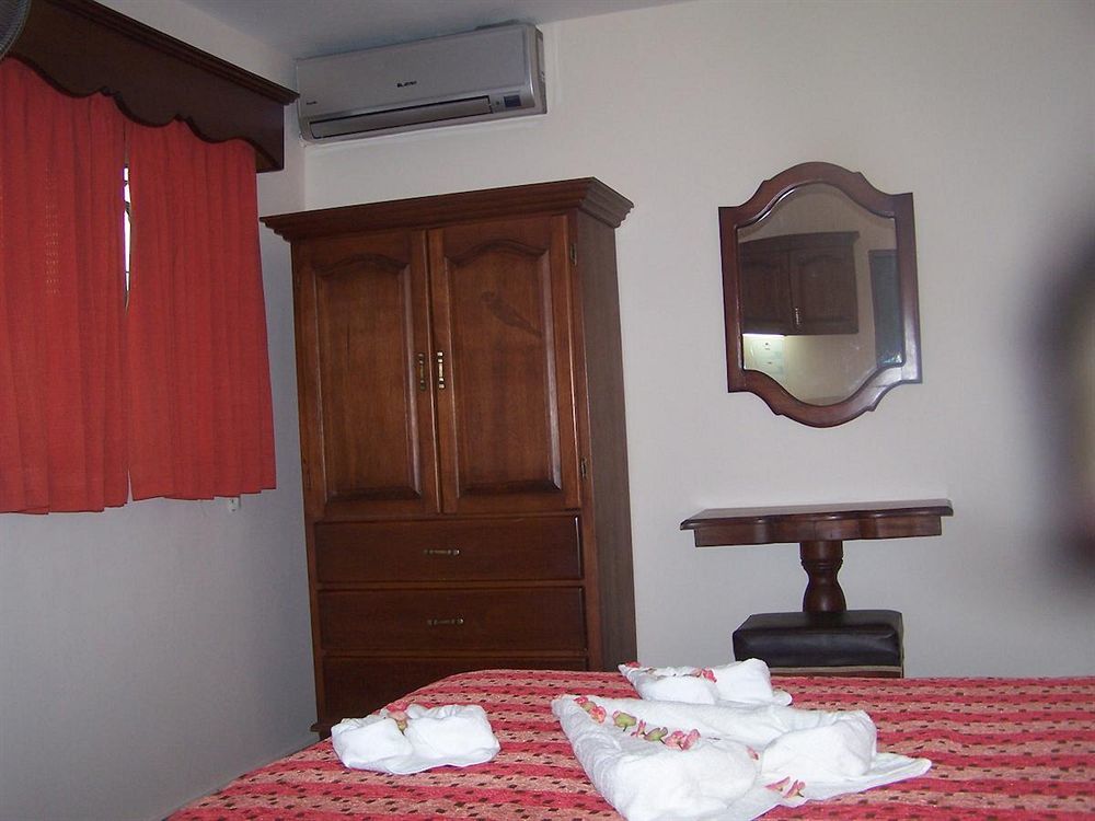 Hotel La Morada Santo Domingo Exterior photo